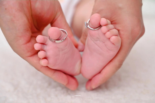 句容宝宝怎么判断长牙发烧